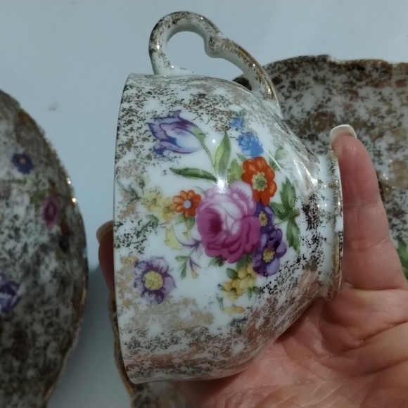 Fred Roberts place set of 4 China tea set scalloped edge floral print delicate - Picture 7 of 9